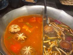 -湊湊火锅·茶憩(打浦桥日月光店)