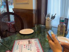 -秘密旅行Bonjour(黑金冠 江南西店)