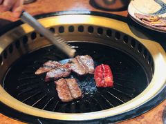 -炼火烤肉店