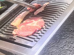 -臻牛烤肉