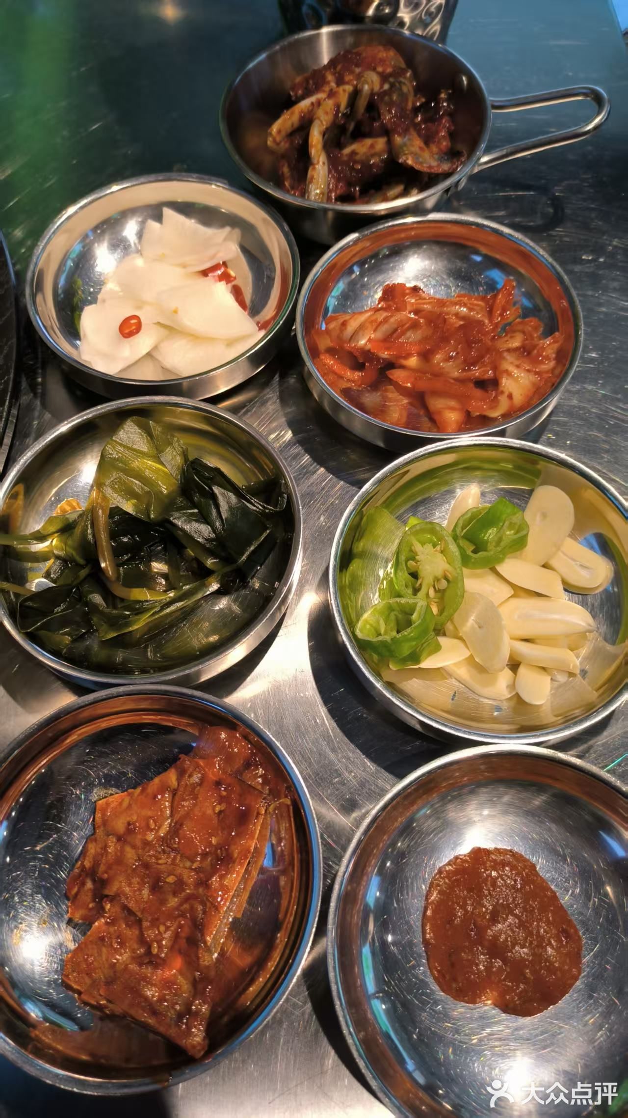 他家的酱蟹是免费的，还能无限续，喜欢的人可以吃爽