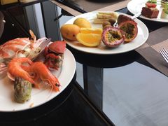-大中华希尔顿酒店-念自助餐·嗨啤·小龙虾