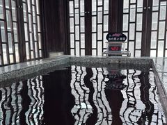 -裕龙汤泉