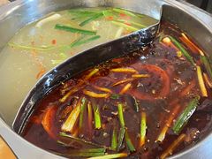-沈记酸菜牛肉火锅店(九号路店)