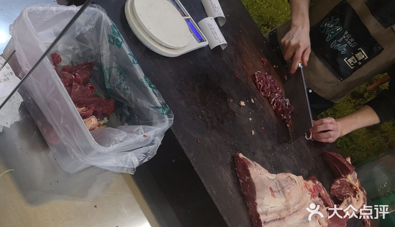 环境一般，但是味道挺好，去的早不用排队