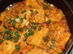 蒜香火腿包浆豆腐-云海肴·汽锅鸡·云南菜(美罗城店)