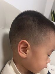 -阿朵拉儿童发型设计(金狮广场店)
