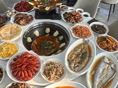 -丹水桥地锅鱼·翘嘴鲌·地方特色全鱼宴(丹江口大坝店)
