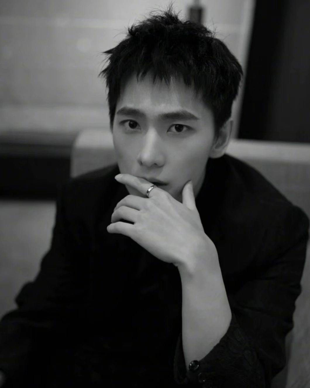 杨洋同款短发前刺