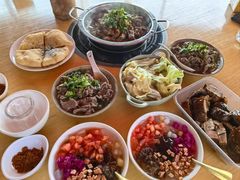 -大众跷脚牛肉馆·非遗传承单位(峨眉山店)