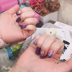 -伊人脱毛美甲美睫连锁机构