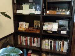 -良友书坊(安徽路店)