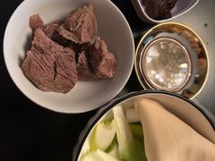 -官塘陈记鱼生·潮汕砂锅粥·牛肉火锅(潮枫路总店)