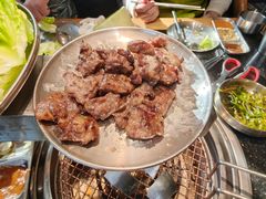 -韩烧牛中牛·甄选黑牛烤肉(黑金店)