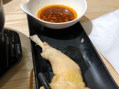 先上来的鸡，很小，-过桥缘·过桥米线(大华虎城嘉年华店)
