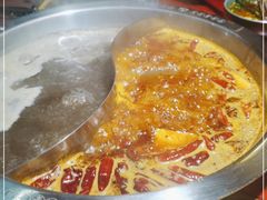 -谭鸭血老火锅(远大购物广场店)