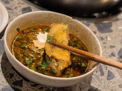 梭边鱼-肖肖酸萝卜鱼火锅(总店)