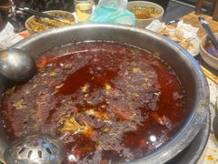 -肖肖酸萝卜鱼火锅(总店)