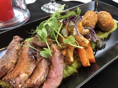 -Bully Hayes Restaurant & Bar