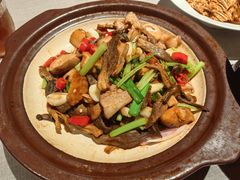 沙煲多样菌-北平食府·北京烤鸭(北京西站六里桥店)