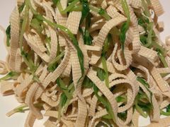 黑豆芽拌千张-金鸭季·北京烤鸭(深业上城店)