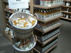 -MUJI无印良品(滨江宝龙城店)