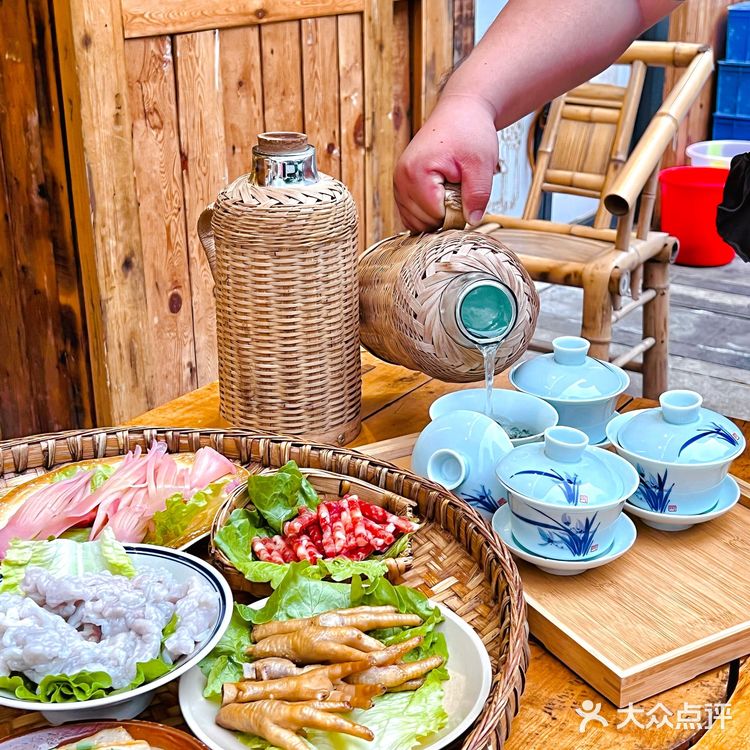 成都火锅|人间烟火气🔥东井盖碗茶晓火锅