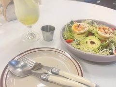 双重牛油果吐司-1/2half西餐(中大国际店)
