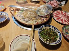 -洱火云南酸菜牛肉火锅(石景山当代商城店)