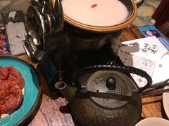 -老牌坊云南鱼豆花火锅(爱建店)