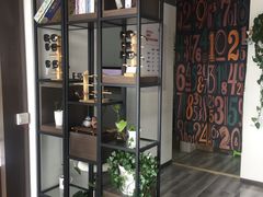 -视野联行眼镜蔡司·依视路官方授权店(顺城店)