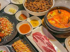 -军硕烤肉·部队火锅(二七万达店)