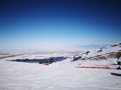 -丝绸之路山地度假区滑雪场