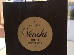 -VENCHI 闻绮(北京国贸商城店)