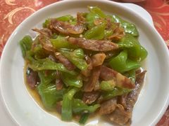 青椒炒香肠-国生茶庄·地道农家菜团建活动