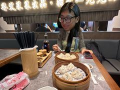 -莱莱小笼·乔艾