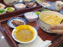 -百年老字号·观振兴蟹黄面·三虾面·苏式面(观前街富仁坊巷店)