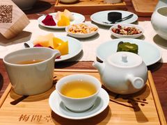 -梅间堂茶馆(绿地缤纷城店)