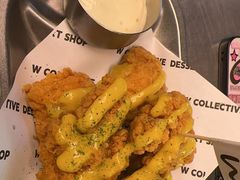 -W COLLECTIVE  DESSERT SHOP