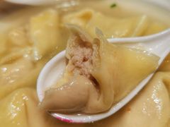 刀鱼馄饨-老半斋(福州路店)