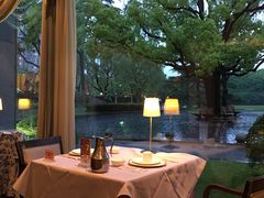 -御花园·粤菜·海鲜火锅(中山公园店)