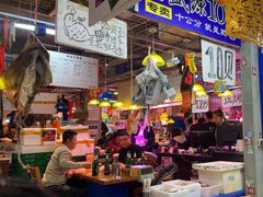 -喝丢一只鞋海鲜烧烤(市场店)