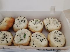 -香山胡记吴江路生煎(灵山路店)