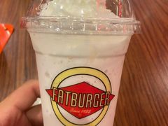 草莓味奶昔-FATBURGER 特富客汉堡(外交公寓店)