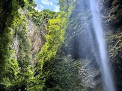 -龙水峡地缝景区