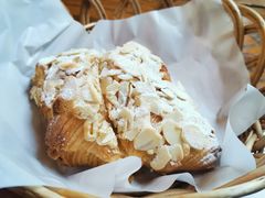 杏仁羊角-麦田工坊(月湖店)