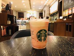 草莓酸奶星冰乐-星巴克臻选(思南公馆店)