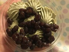 -红宝石·鲜奶小方·海派西点房(南丹店)
