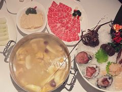 -洋房火锅(上海新天地南北里店)