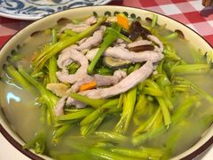 黄花菜-龙桥私厨·姜花菊花过桥鱼·顺德菜(容桂店)